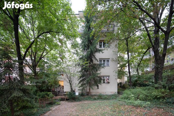 JÓL ALAKÍTHATÓ NYUGALMAT ÁRASZTÓ OTTHON A VÁROS SZÍVÉBEN!