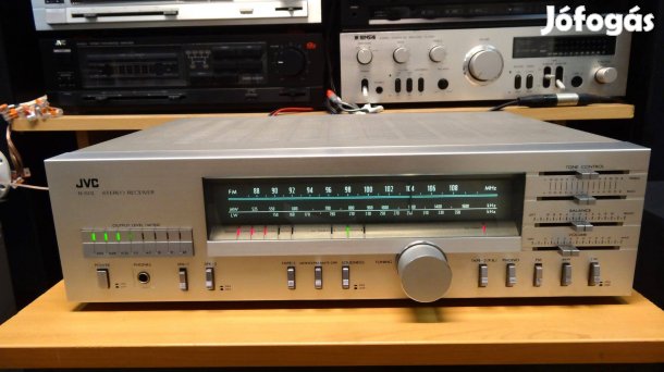 JVC R-S11L sztereó rádiós erősítő