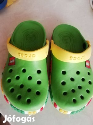 J 1, 31-32-és fiú, lányka Crocs papucs, szandál új állapotban (LEGO)