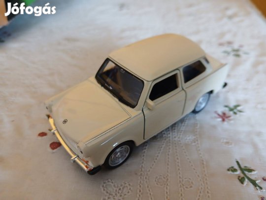 J-64. Fém Kisautó Trabant Fehér Új Termék