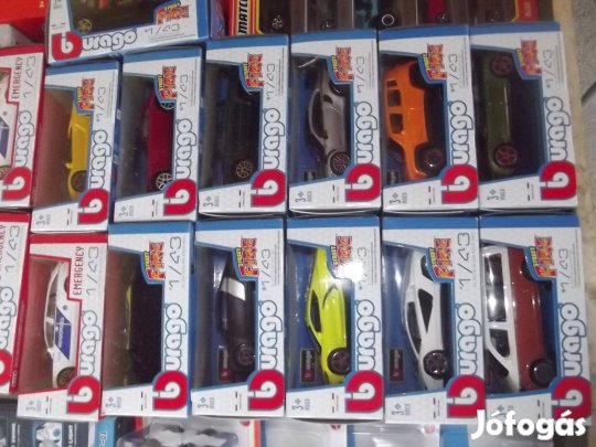 J-9 Bburago Fém Autó Új