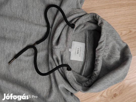 Jack&Jones sportos férfi pulcsi kis hibával M