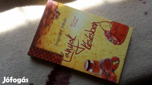 Jacqueline Wilson: Lányok késésben -Tracy Beaker története -A kofferes