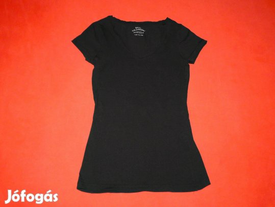 Janina Stretch hosszított fazonú, fekete póló 134-140-es, 9-10 évesre