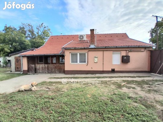 Jánoshalmai eladó 83 nm-es ház