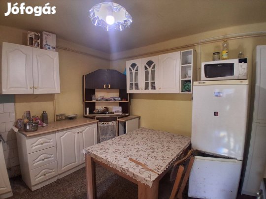 Jánoshalmán 2+2 fél szobás, tehermentes családi ház eladó!