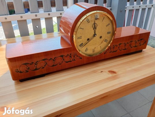 Jantar kandalló óra