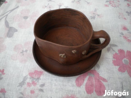 Japán teás csésze aljjal, egyedi érdekes