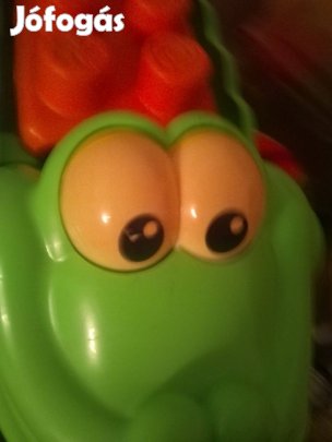 Járást segîtő krokodil