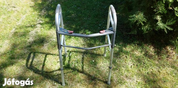 Járó keret összecsukhato