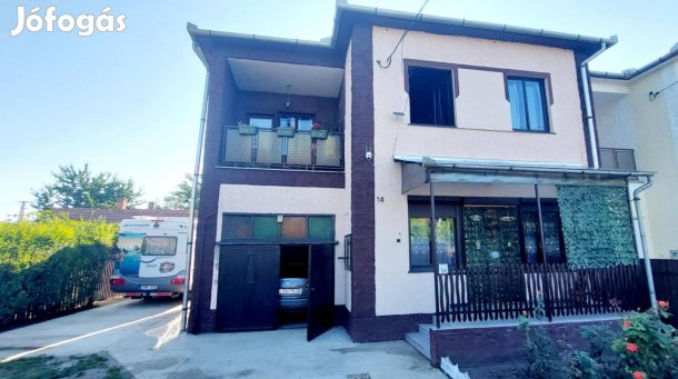 Jászapáti családi ház