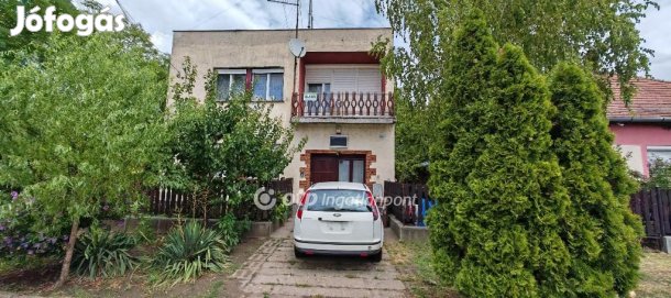 Jászapátii eladó 92 nm-es ház