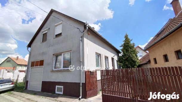 Jászberényi 190 nm-es ház eladó