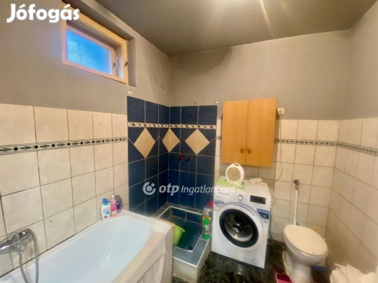 Jászberényi 83 nm-es ház eladó