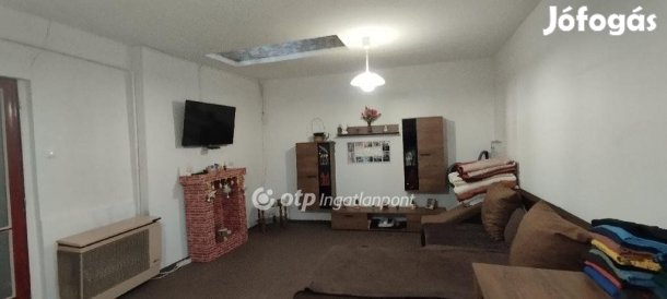 Jászberényi 87 nm-es ház eladó