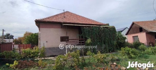 Jászberényi eladó 103 nm-es ház