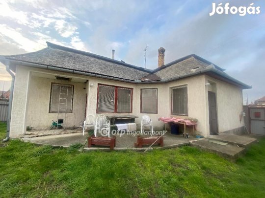 Jászberényi eladó 83 nm-es ház