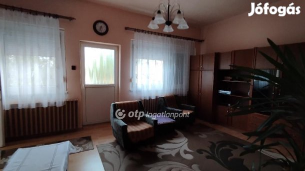 Jászfelsőszentgyörgyi eladó 127 nm-es ház