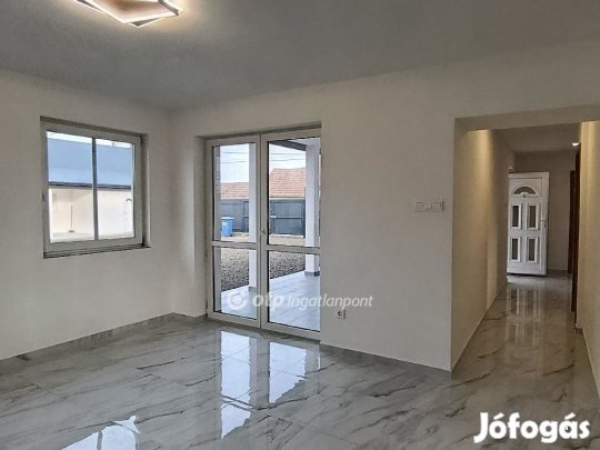 Jászfényszarui eladó 70 nm-es ház