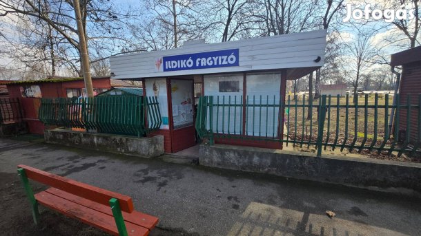 Jászszentandráson Thermalfürdőnél fagyizó eladó