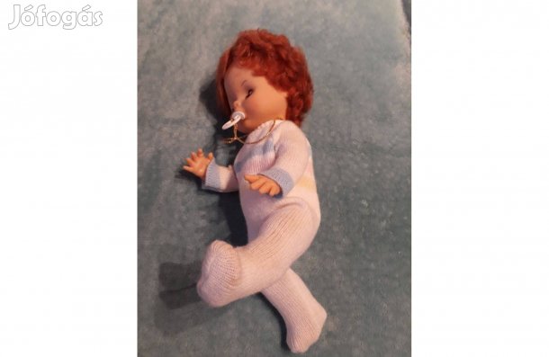 Játék baba nagyon szép, nem használt állapotban