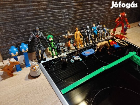 Játék figurák katonák 1900Ft/db-tól