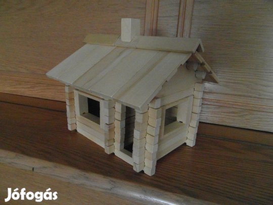 Játék gerendaház-építő