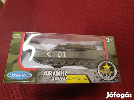 Játék tank új, bontatlan