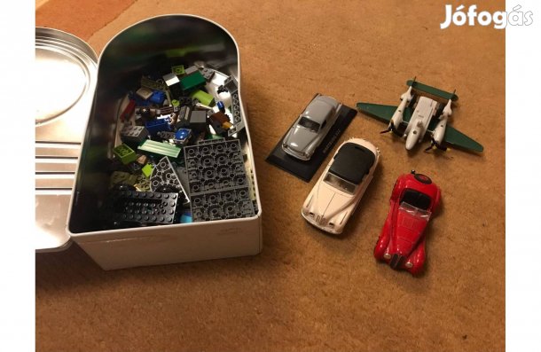 Játékmodellek + ajándék ömelesztett LEGO!