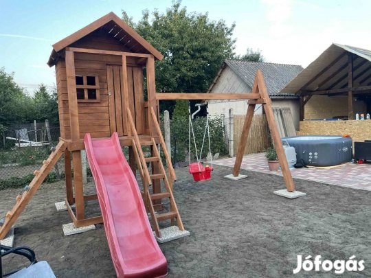 Játszóház  Csúszda/Hinta/Homokozó 