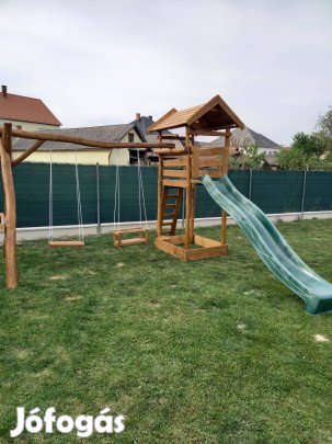 Játszótér fából