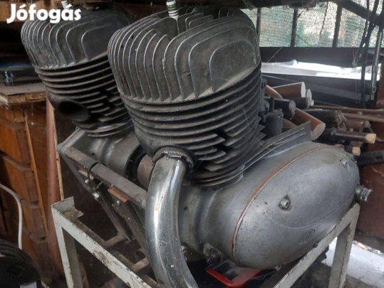 Jawa 250 két komplett motorblokk egyben