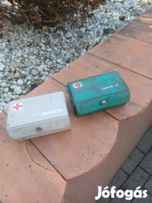 Jawa gyári egészségügyi csomag.