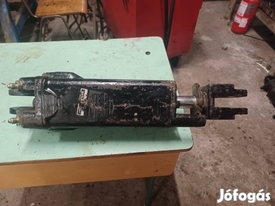 Jd hidraulikus munkahenger.