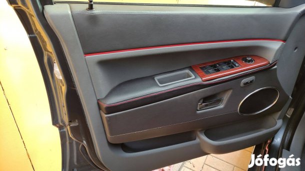 Jeep Grand Cherokee WH WK egyedi ajtó kárpit