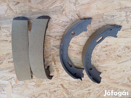 Jeep Grand Cherokee ZJ (1993-1998)  Hátsó Fékpofa Szett