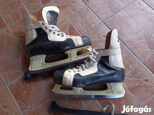 Jégkorcsolya 47-es bőr 300 mm Kovopol NHL Jets