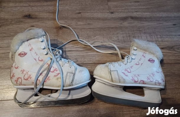 Jégkorcsolya korcsolya 29 30