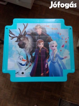 Jégvarázs mintás gyerek asztal