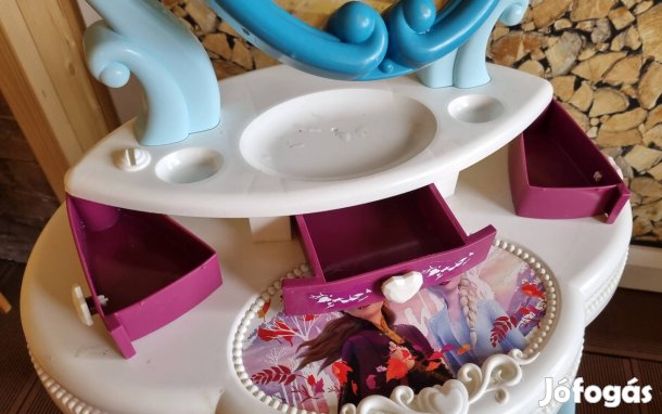 Jégvarázsos Smoby sminkasztal