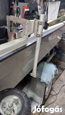 Jeladó tartó eladó 