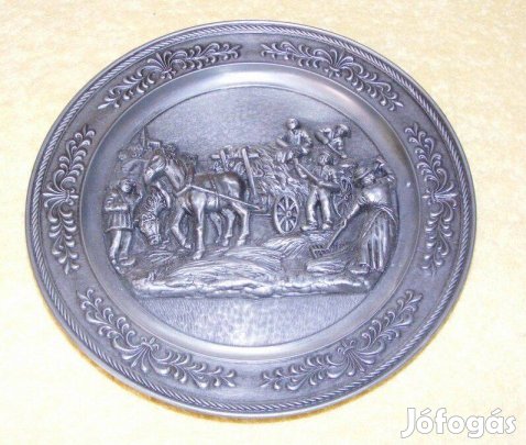 Jelenetes ón falitányér