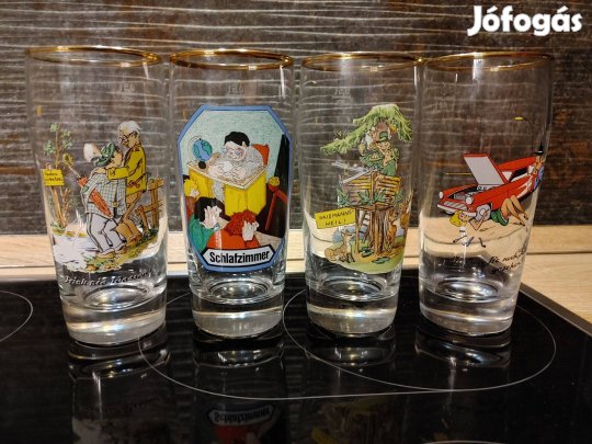 Jelenetes színes sörös poharak egy tételként