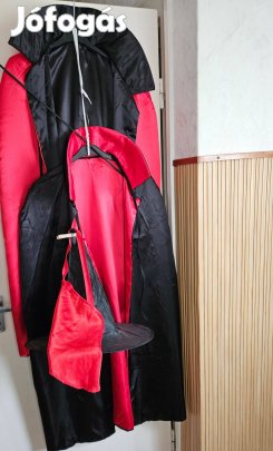 Jelmez, varázsló köpeny fekete/piros