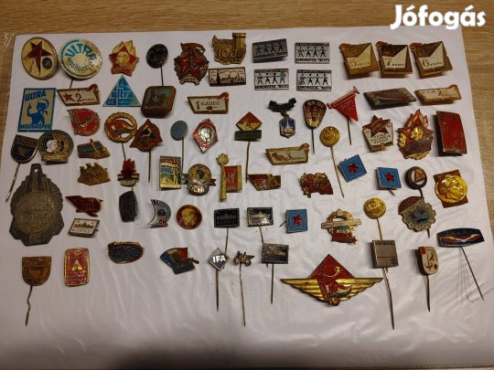 Jelvények régiségek egyben 30000 ft vagy 1900Ft/db tól