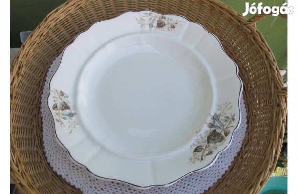 Jelzett, régi porcelán kínáló