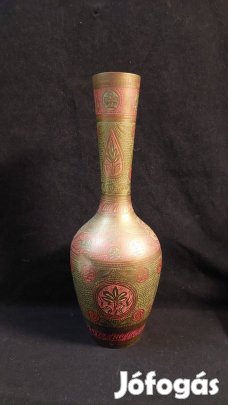 Jelzett festett réz váza