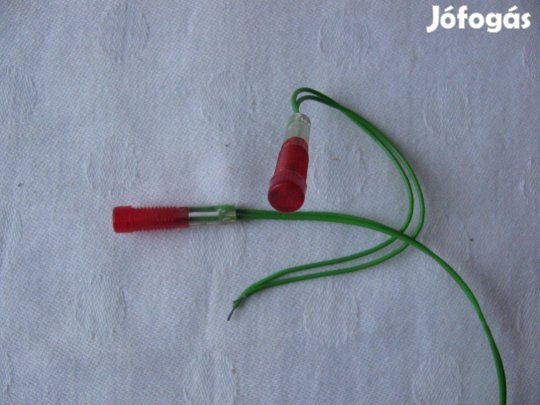 Jelzőizzó , 24 V ,piros színű