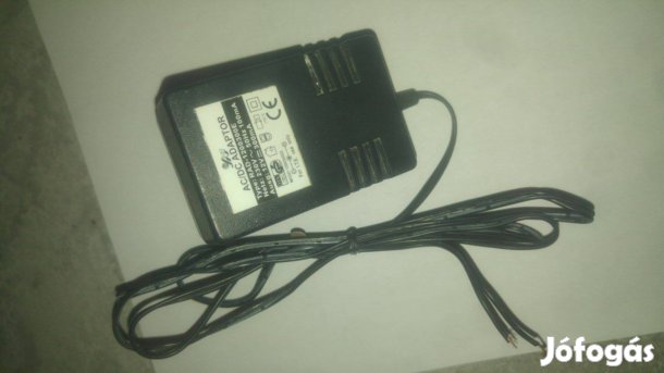 Jnelec DC adapter 12V / 300mA működő