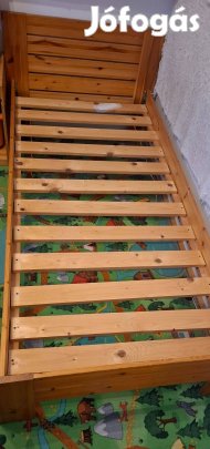 Jó állapotú 90x200cm fenyő ágy Veszprém